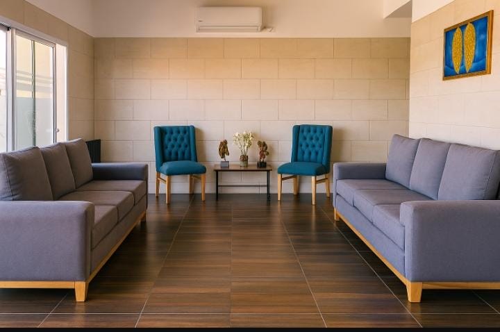 Salas elegantes y confortables